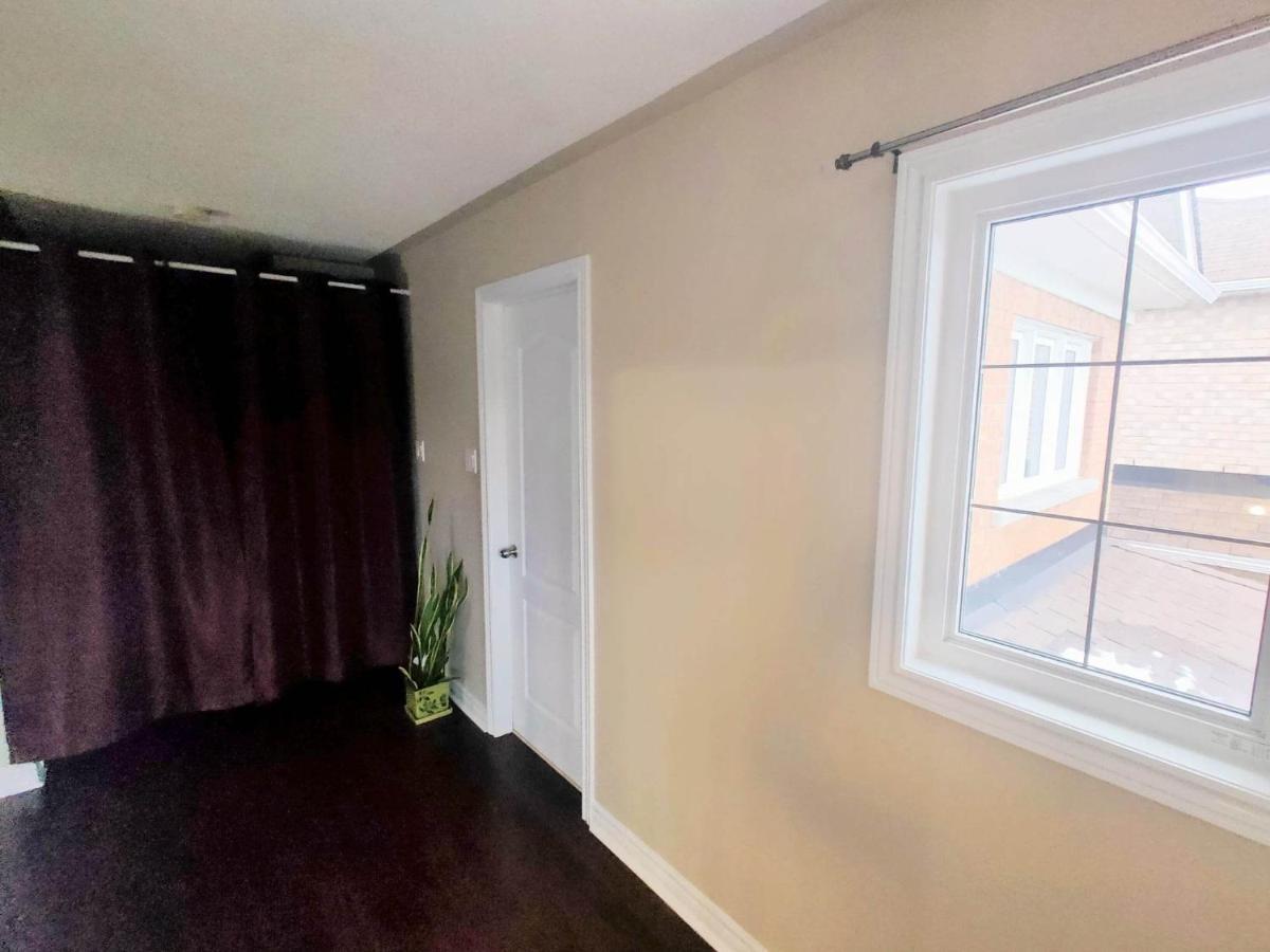 Affordable Room With Free Parking In Newmarket On Dış mekan fotoğraf